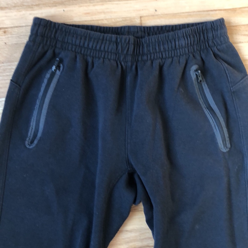Old Navy - $6